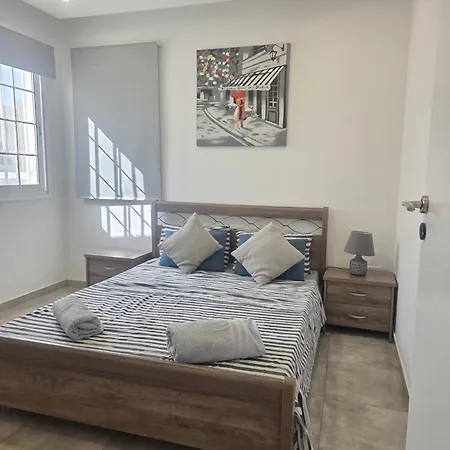 Holiday home 2 Bedroom Sea View *