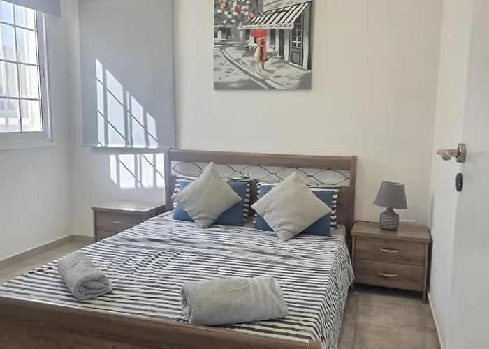 Holiday home 2 Bedroom Sea View *